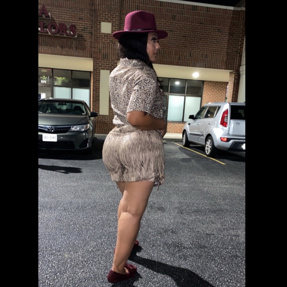 3 Piece Short Set - Picture 2 of 4